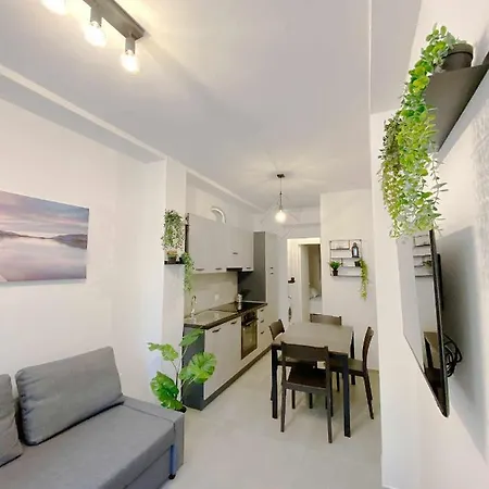 Incentrolaperlamarina Apartamento *
