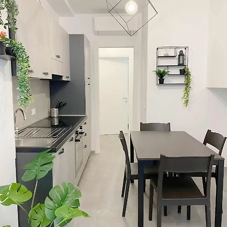 Incentrolaperlamarina Apartamento
